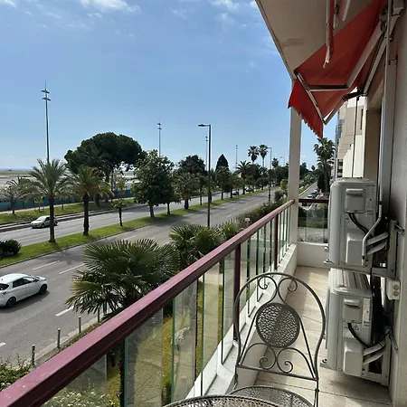 2 Bedroom Ocean View Appartement Nice