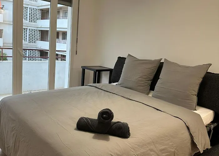 2 Bedroom Ocean View 公寓 尼斯