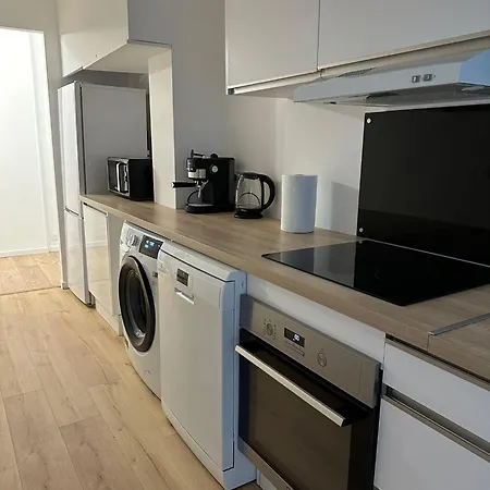 아파트 2 Bedroom Ocean View *